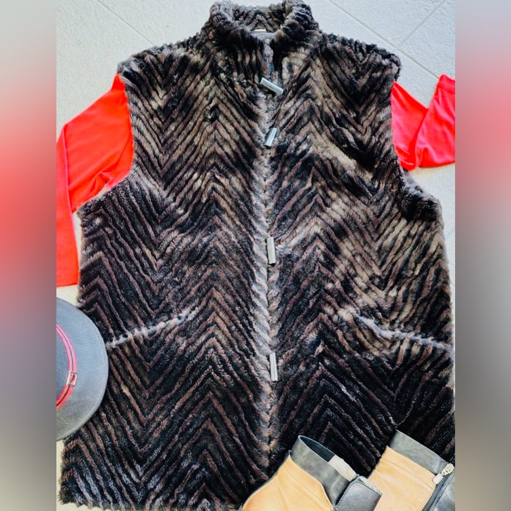 Chic Black and Brown Faux Fur Vest sizes from 10-16